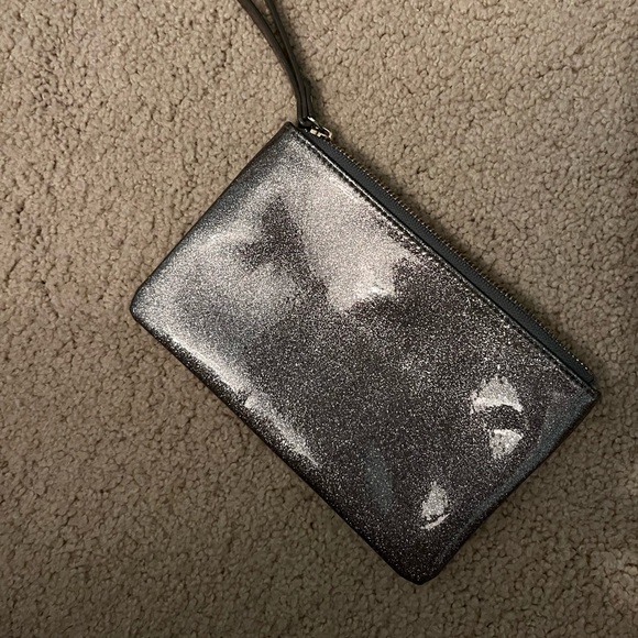 Kate Spade wristlet - Picture 3 of 4